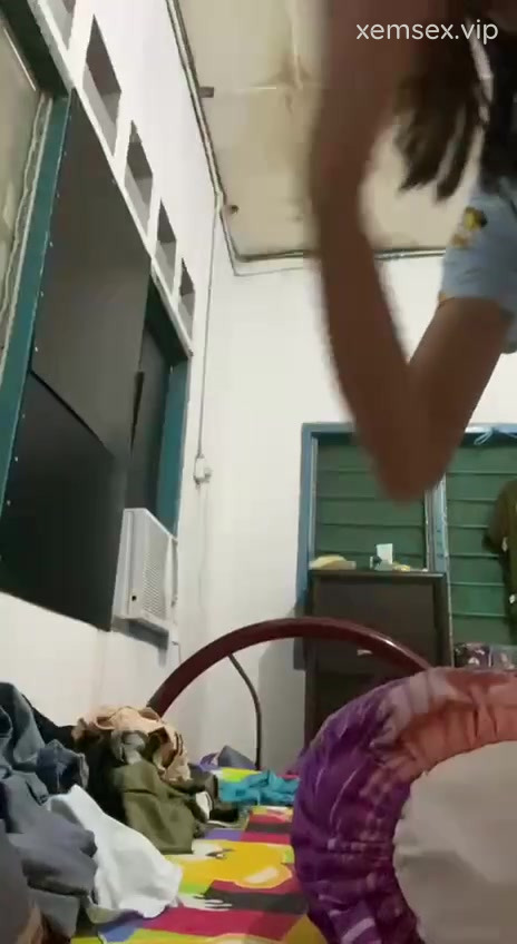 Cô Gái Indonesia Có Nốt Ruồi Trên Mặt đang Thủ Dâm #1