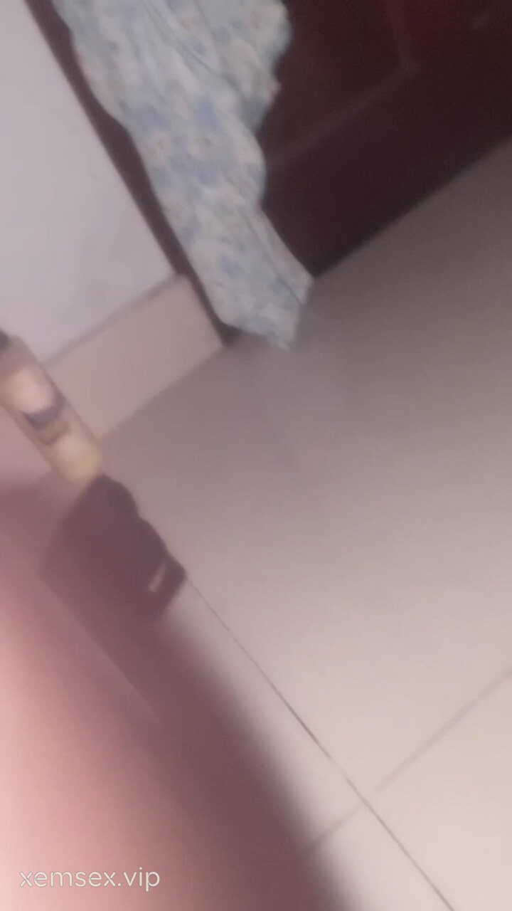 Ảnh thumbnail của Mistress Cross Tìm Slave Dog đực