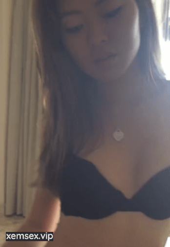 Ảnh thumbnail của Vụ Lộ-clip Các Em Gái Singapore Với Bạn Trai [Đã Update Full 8/4] #80